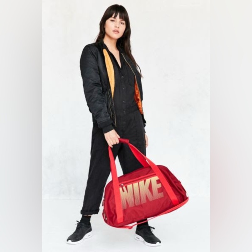 NEW Nike Gym Club Duffle Bag